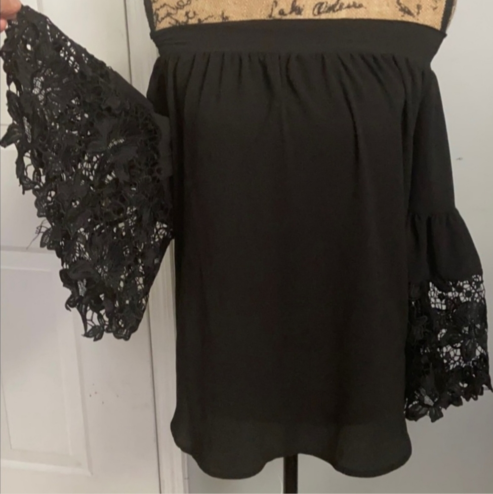 Vintage Havana black off shoulder bell sleeve top